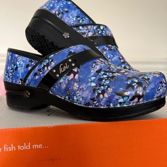 koi Shoes - Koi Women's Blue Butterfly Clogs